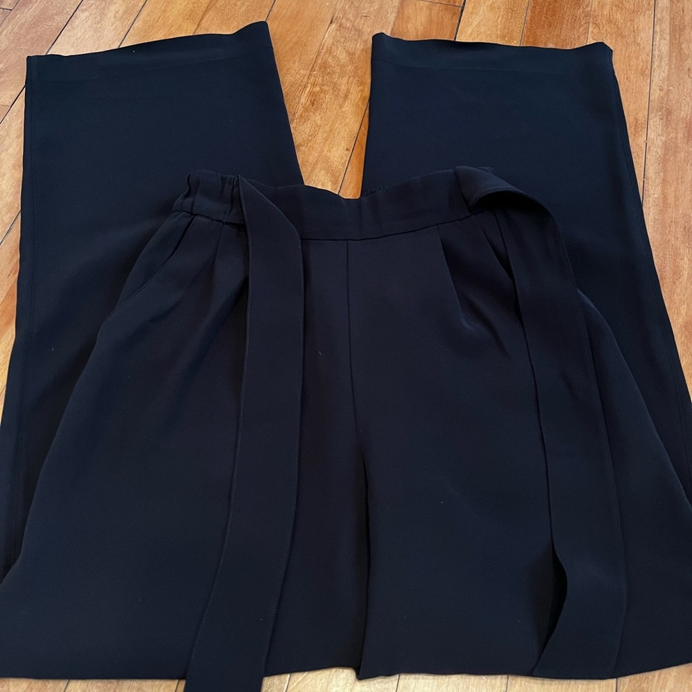Wide-leg lululemon Track Pants size 4